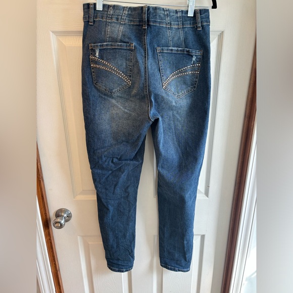 Gemma Rae Jeans - Picture 2 of 2